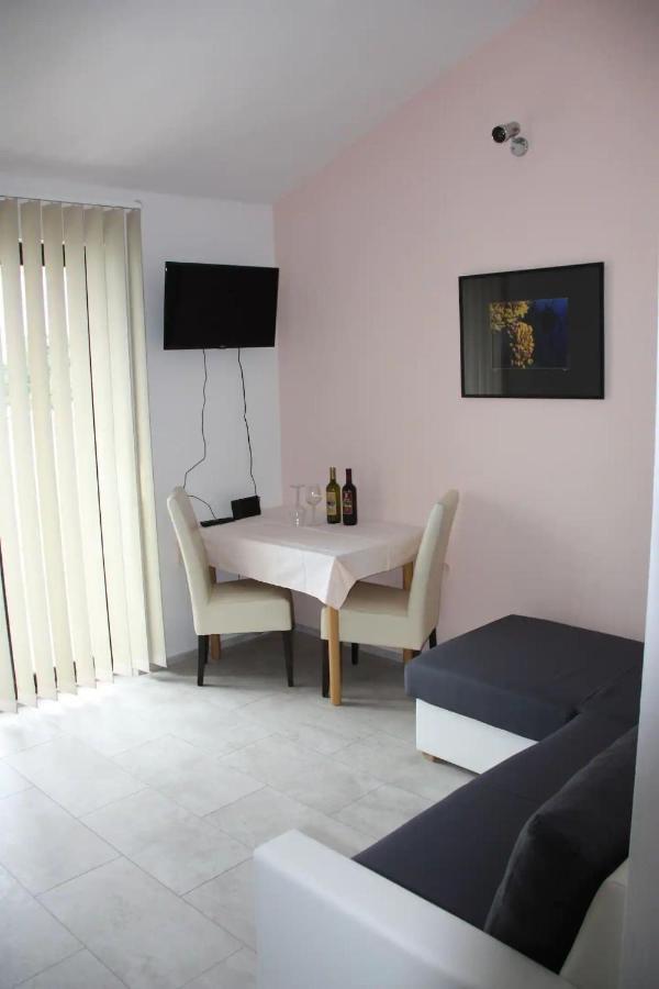 Apartments&Rooms Barbara Lastovo Buitenkant foto